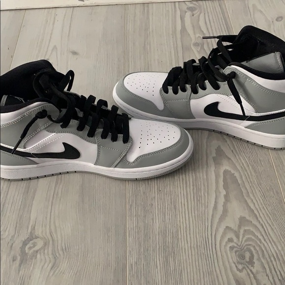 Jordan Shoes - Air Jordan 1 Mid “Smoke Grey”